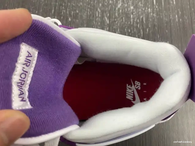 SB DR5415-150 Jordan Retro 4 0628